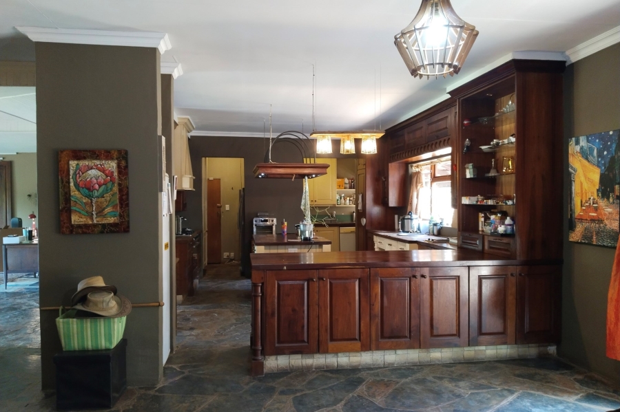 4 Bedroom Property for Sale in Broederstroom North West